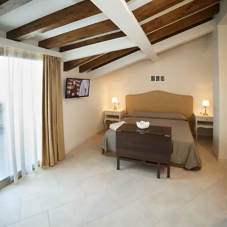 Marina Di Savoca Santa Teresa Di Riva