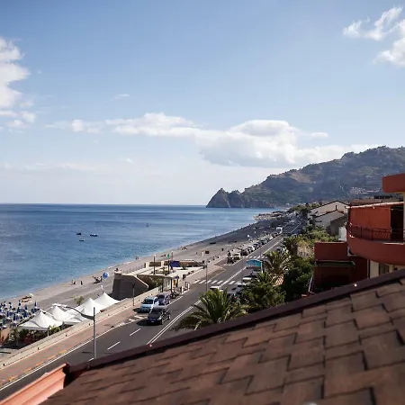 Marina Di Savoca Apartmán