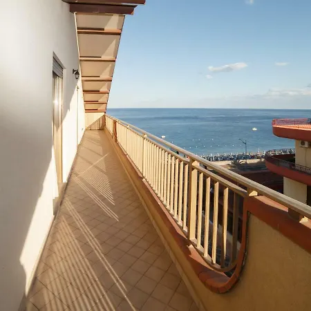 Marina Di Savoca * Santa Teresa Di Riva