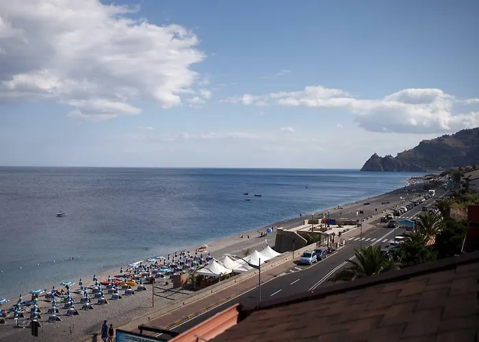 Marina Di Savoca Apartment